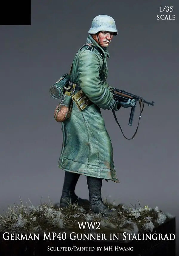1/35 WWII German MP40 Gunner, Resin Model Figure Kit, Unassembled and Unpainted
