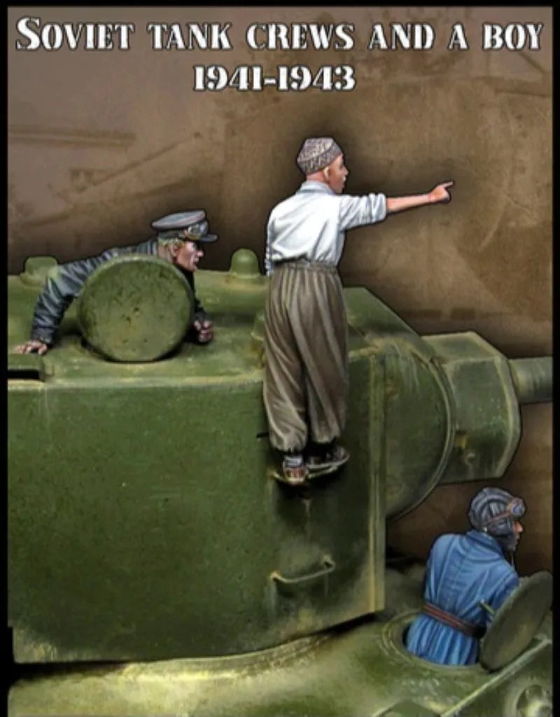 1/35 WWII Soviet Tank Crew with Boy, 5 Figures, Resin Model Figure Kit, Unassembled and Unpainted