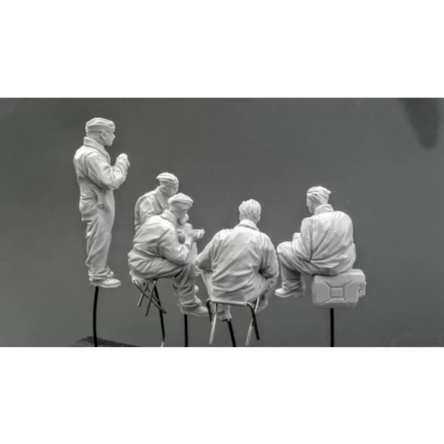 1/35 Modern Soldiers Eating, 5 Figures, Resin Model Figure Kit, Unassembled and Unpainted