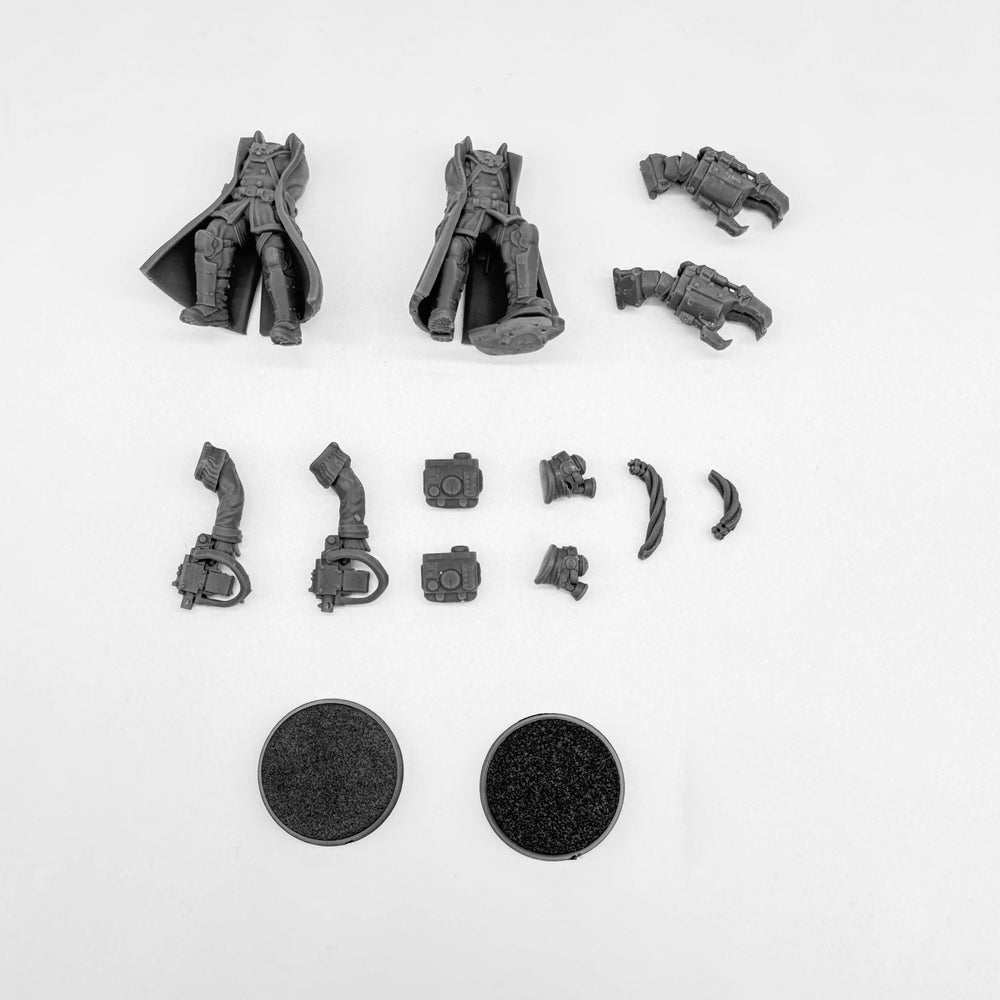 Grimdark Sci-Fi Guard Officers, 2 Figures, Resin Model Figure Kit, Sci-Fi Theme, Unassembled and Unpainted