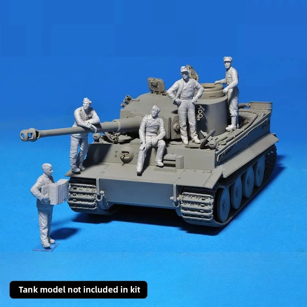 1/35 Military Soldiers Combat Poses, 5 Figures, Resin Model Figure Kit, Military Theme, Unassembled and Unpainted