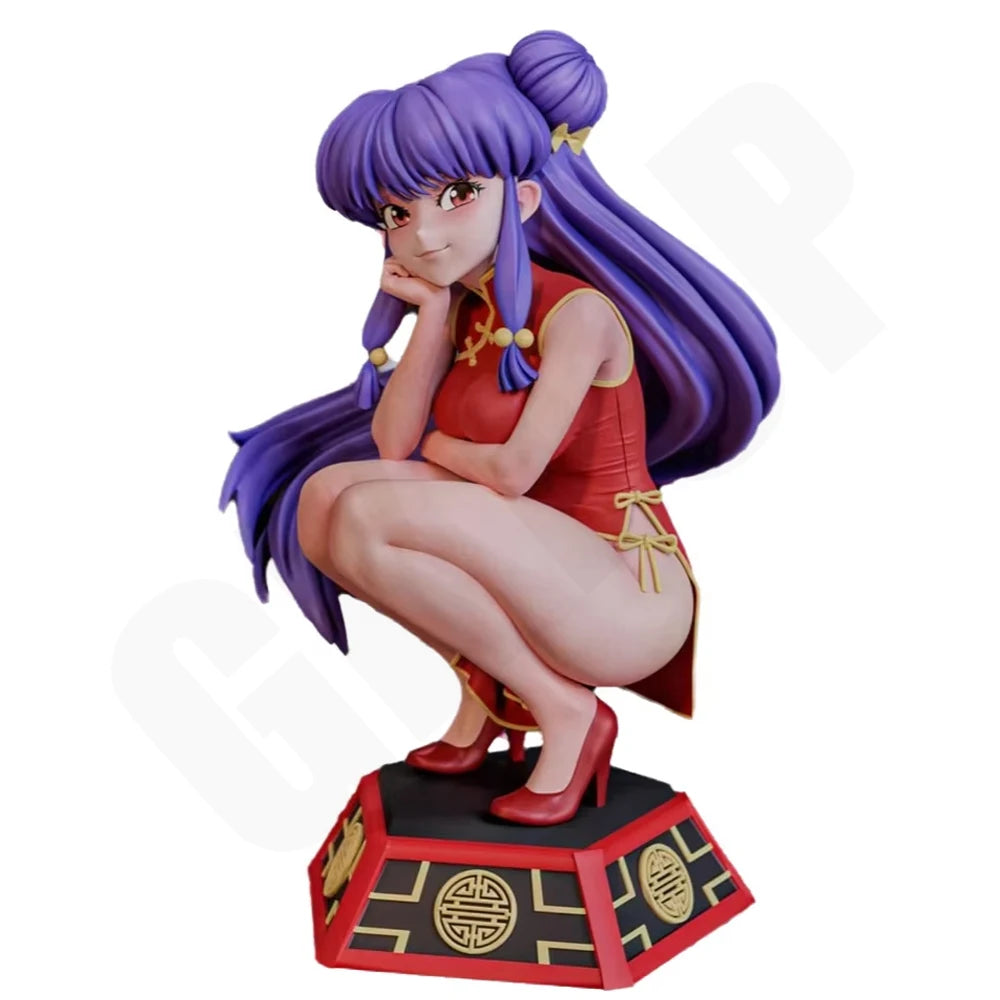 1/24 Purple-Haired Anime Warrior Crouching in Red Armor, Resin Model Figure Kit, Anime Theme, Unassembled and Unpainted
