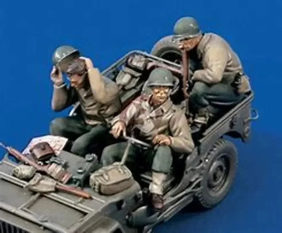1/35 WWII German Motorcycle Sidecar, 3 Figures, Resin Model Diorama Kit, Unassembled and Unpainted