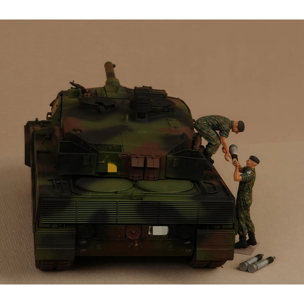 1/35 Modern German Tank Crew, 4 Figures, Resin Model Diorama Kit, Unassembled and Unpainted