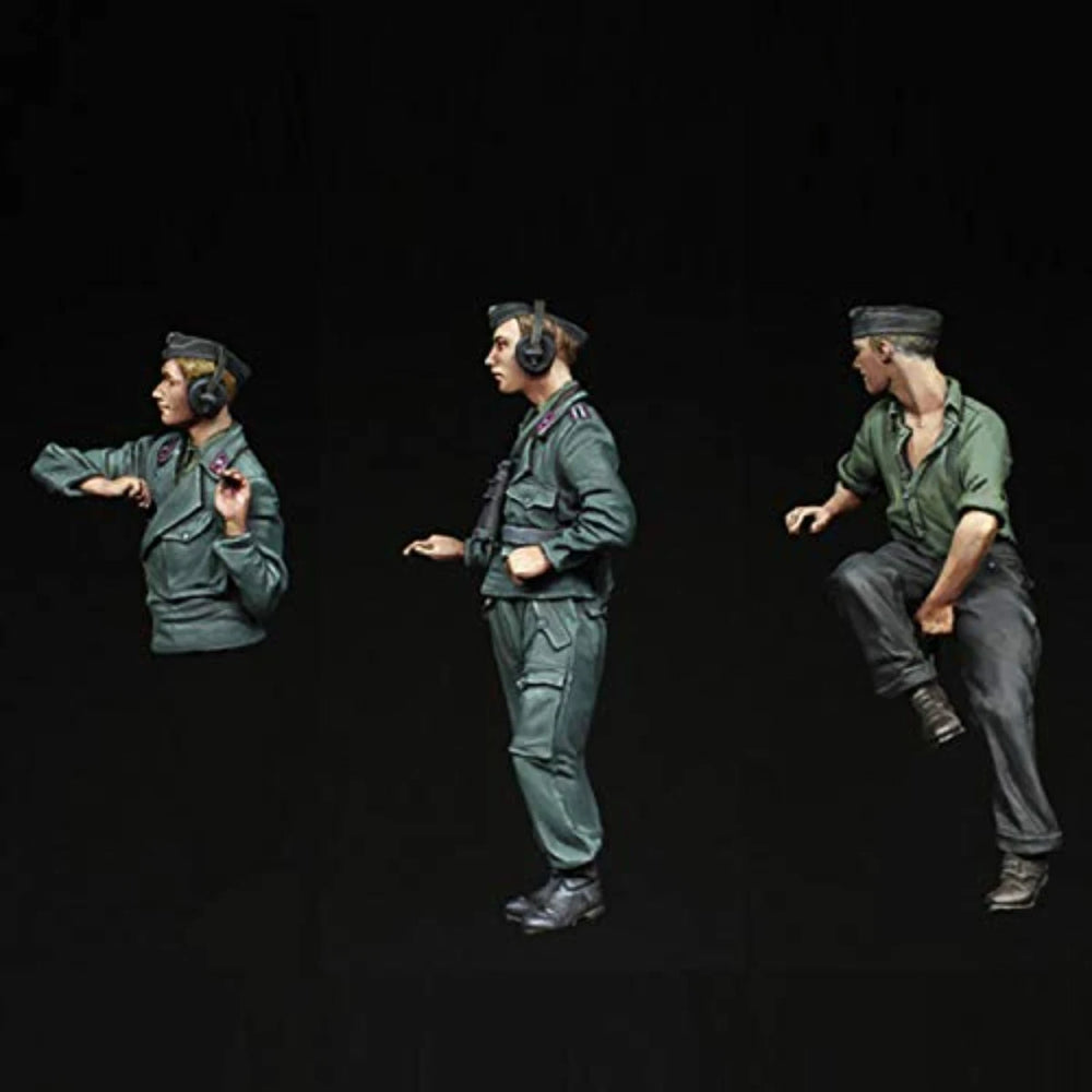 1/35 WWII Soviet Infantry Squad in Active Combat Poses, 3 Figures, Resin Model Figure Kit, Unassembled and Unpainted