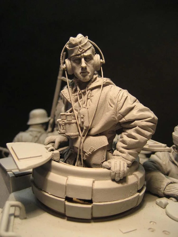1/16 WWII Tank Commander, Resin Model Bust Kit, Unassembled and Unpainted