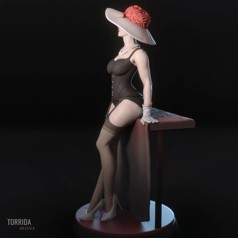 1/24 Vintage Pinup Woman, Resin Model Figure Kit, Unassembled and Unpainted