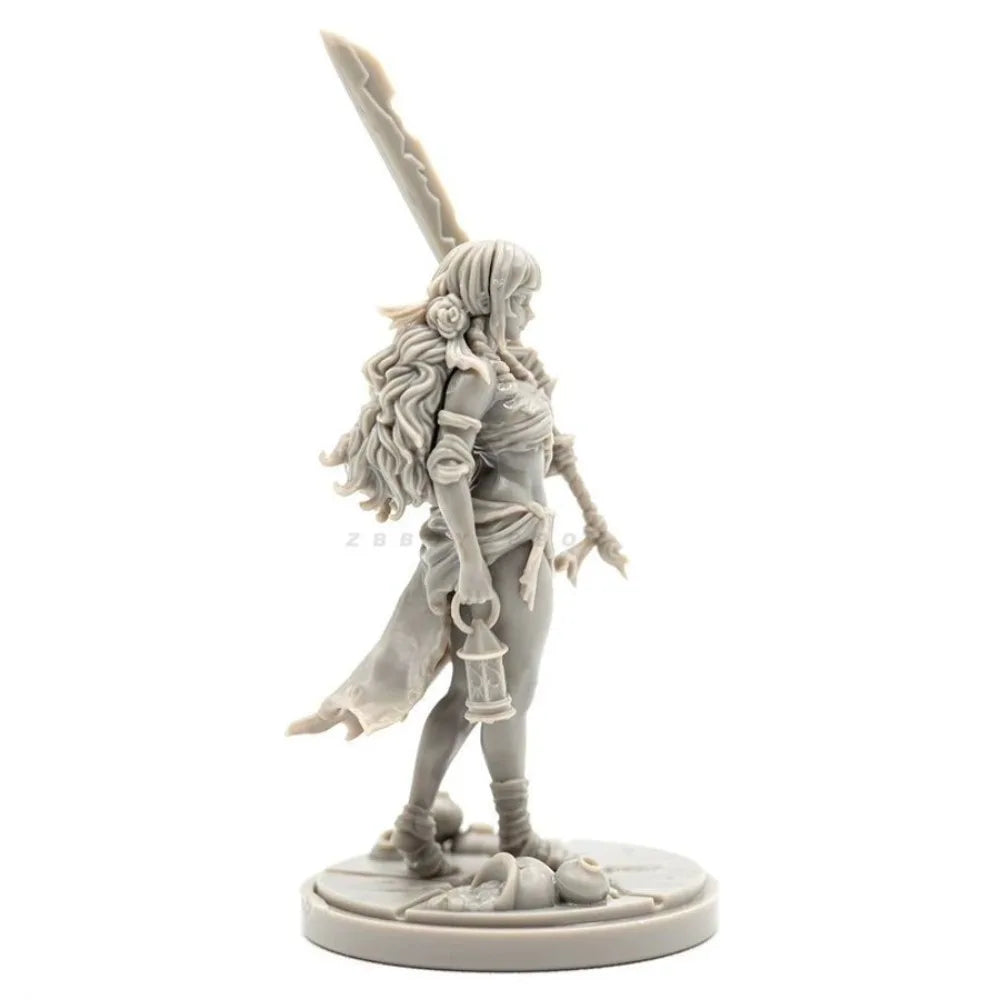 38mm Female Warrior with Greatsword on Skull Base, Resin Model Figure Kit, Fantasy Theme, Unassembled and Unpainted