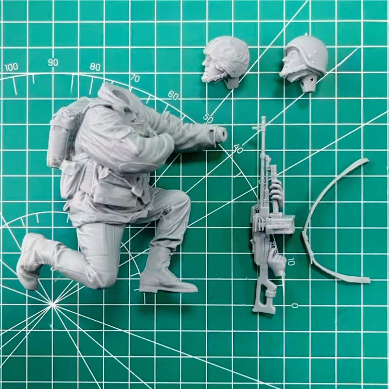 1/16 Modern Russian Tactical Breach Team, 5 Figures, Resin Model Figure Kit, Unassembled and Unpainted