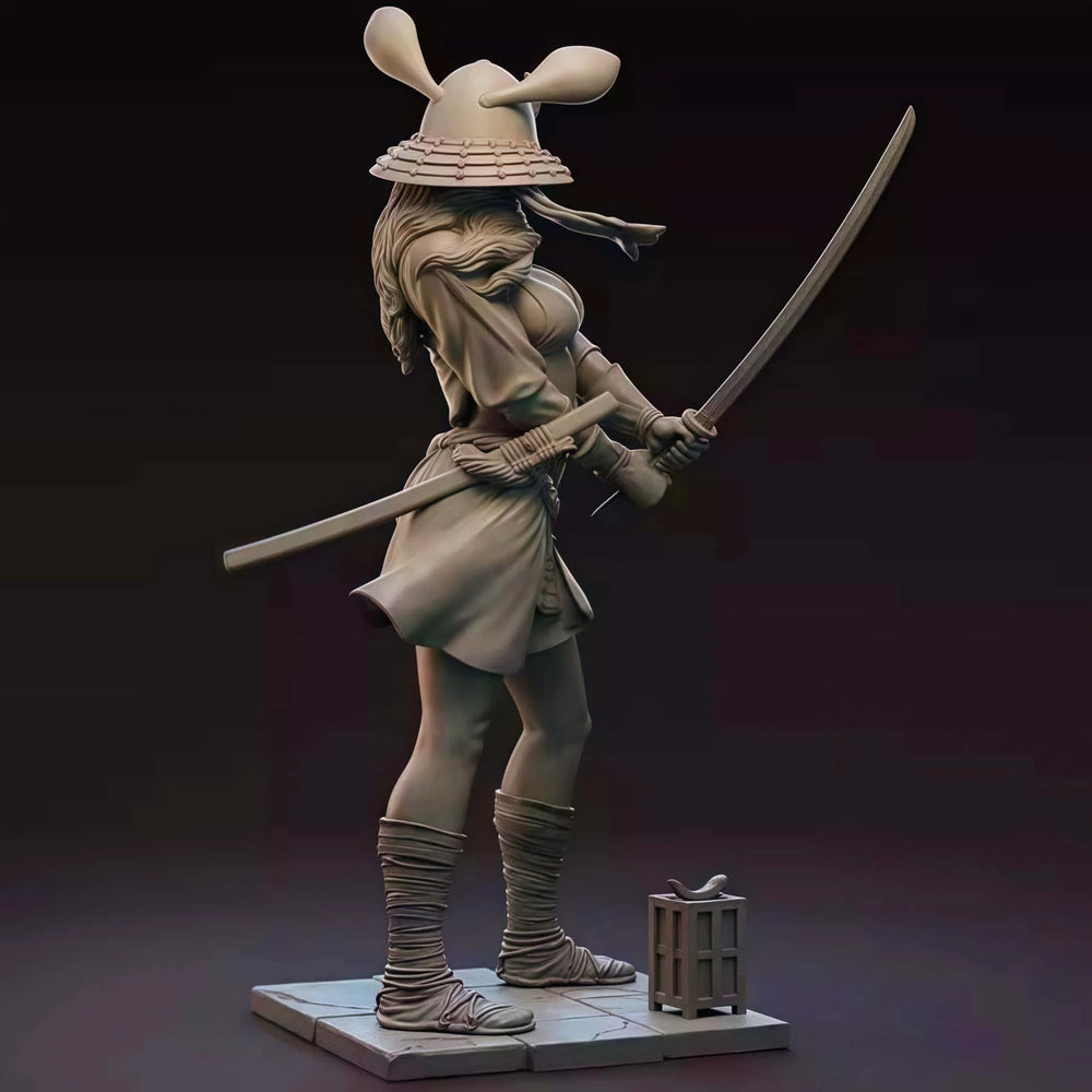 1/24 Female Elf Warrior with Greatsword, Resin Model Figure Kit, Fantasy Theme, Unassembled and Unpainted
