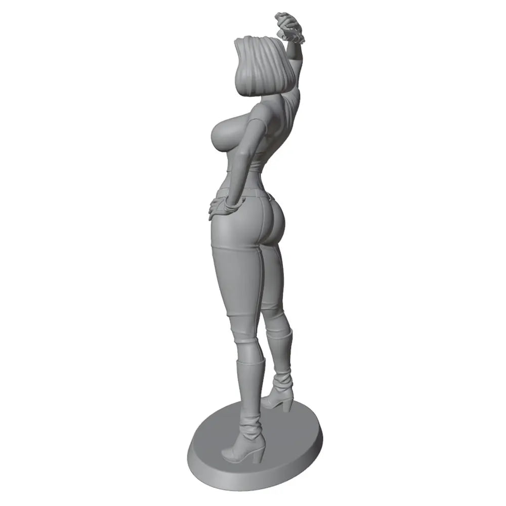 1/24 Barbarian Woman with Raised Battle Axe, Resin Model Figure Kit, Fantasy Theme, Unassembled and Unpainted