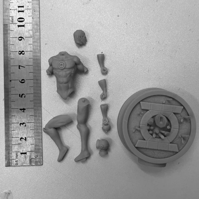 1/24 Muscular Male, Resin Model Figure Kit, Fantasy Theme, Unassembled and Unpainted