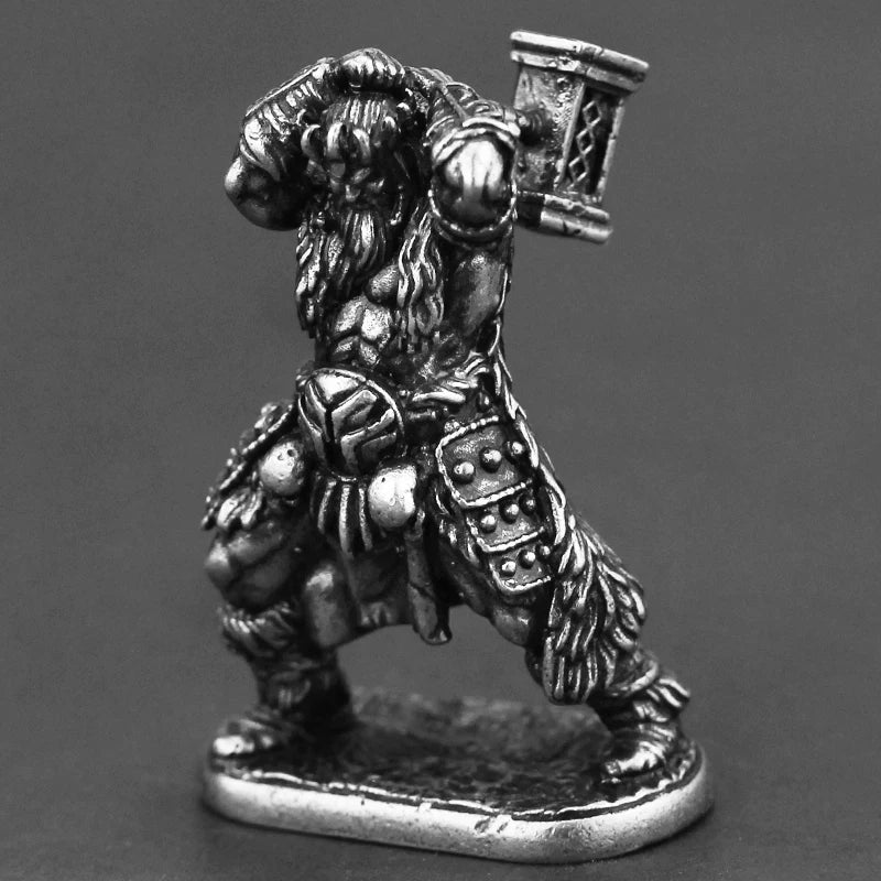 32mm Ancient Warrior King, Resin Model Figure Kit, Fantasy Theme, Unassembled and Unpainted