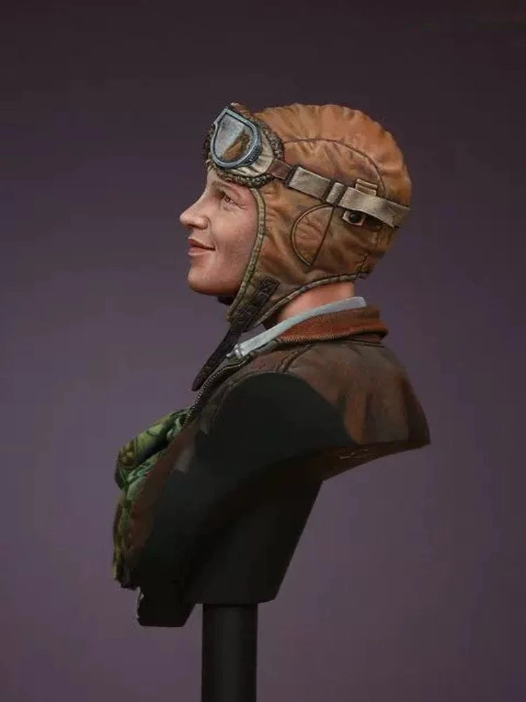 1/10 WWII Female Aviator, Resin Model Bust Kit, Unassembled and Unpainted