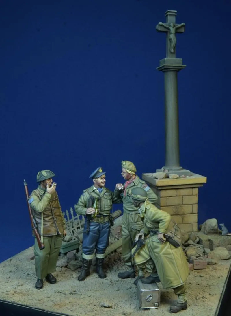 1/35 WWII Canadian Infantry Squad, 4 Figures, Resin Model Figure Kit, Unassembled and Unpainted