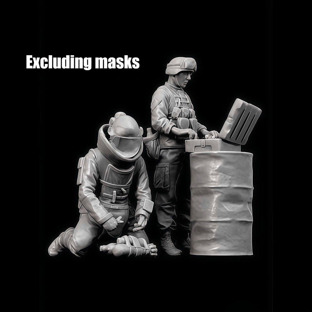 1/35 Modern Bio-Soldier, 2 Figures, Resin Model Figure Kit, Unassembled and Unpainted