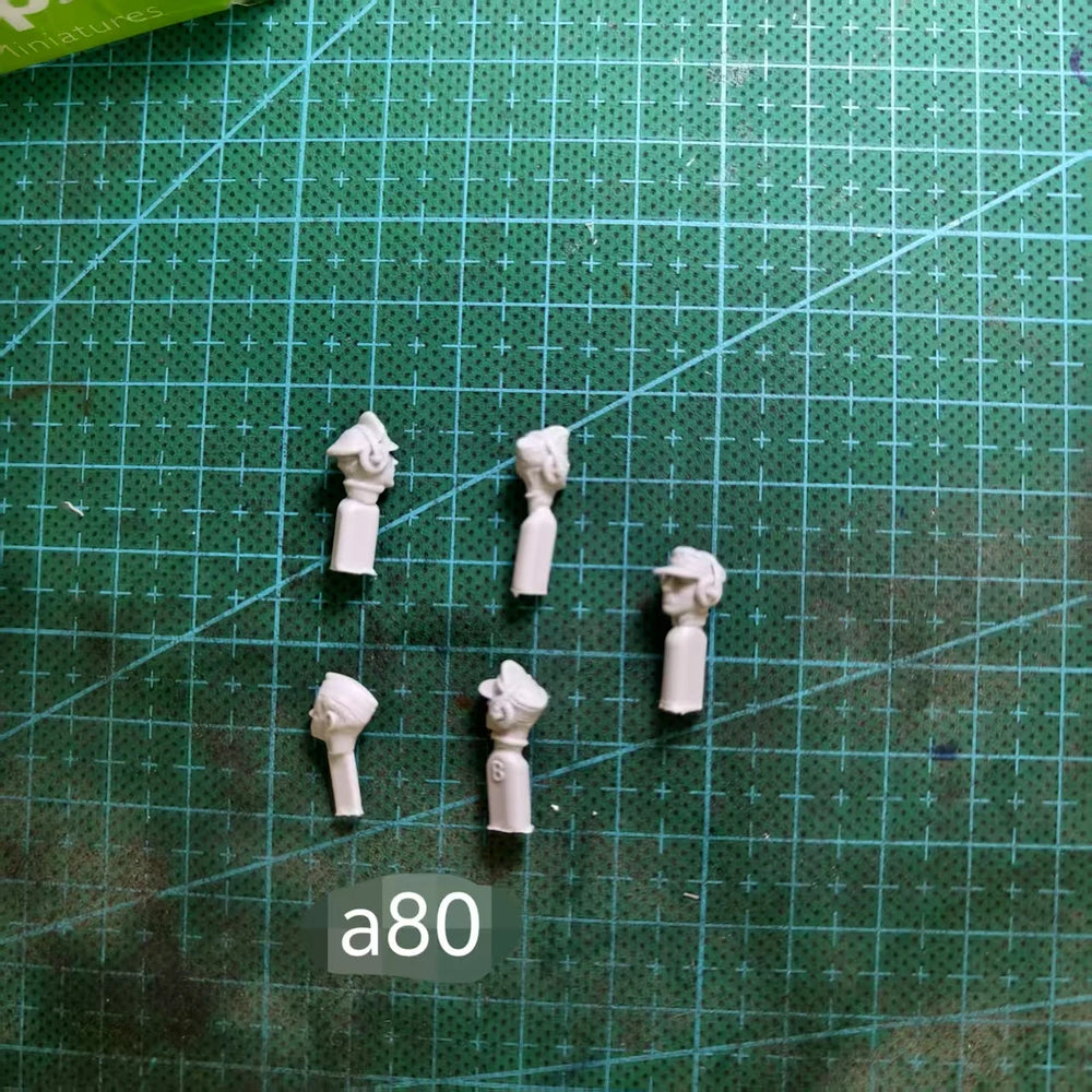 1/35 Modern Infantry Soldier Heads, 5 Figures, Resin Model Figure Kit, Unassembled and Unpainted