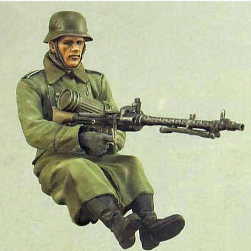 1/35 WWII German Infantryman with MG42, Resin Model Figure Kit, Unassembled and Unpainted