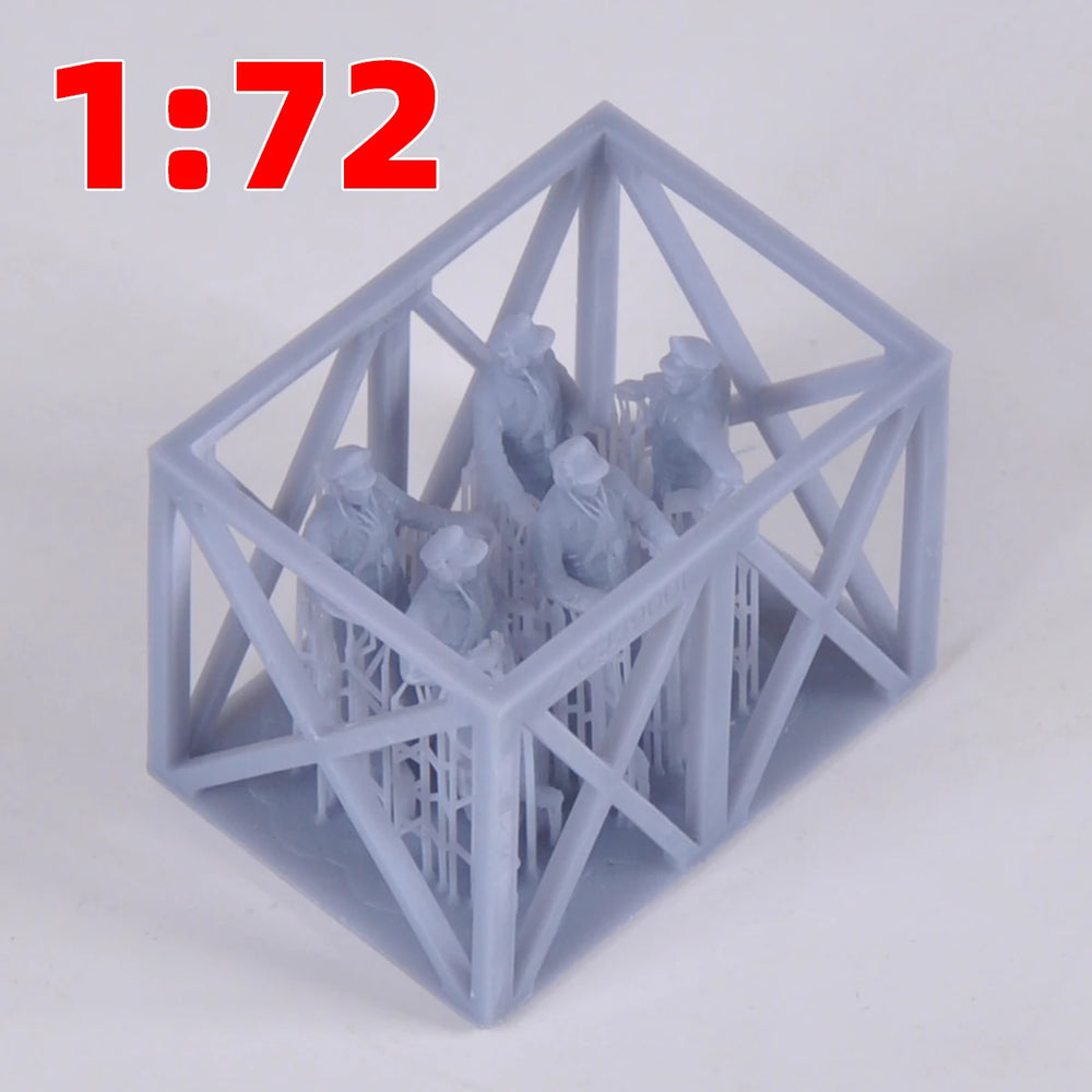 1/35 WWII German Soldiers Loading Supply Crate, 5 Figures, Resin Model Figure Kit, Unassembled and Unpainted