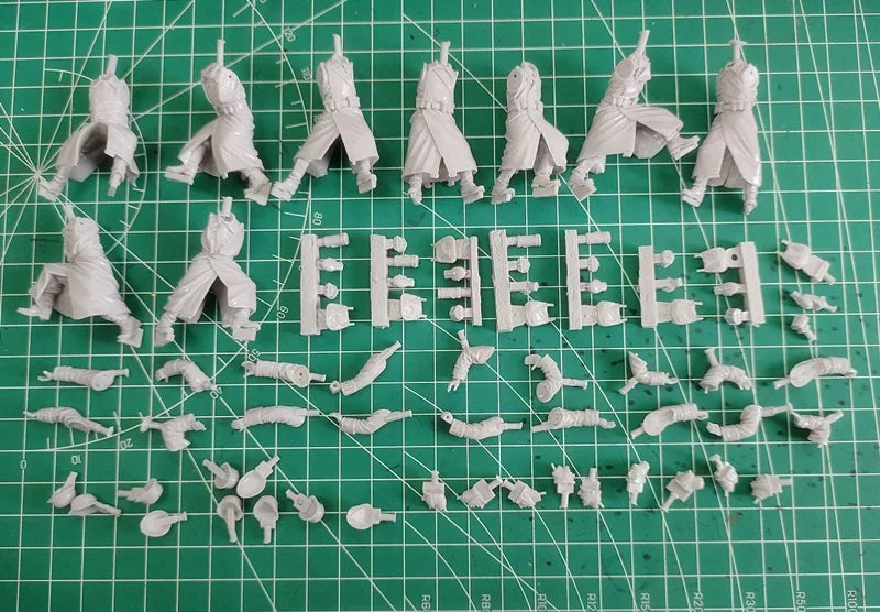 1/35 WWII German 88mm Anti-Tank Gun Crew, 9 Figures, Resin Model Figure Kit, Unassembled and Unpainted