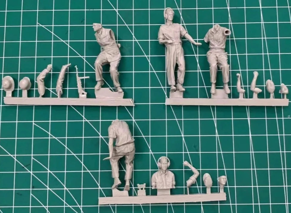 1/35 Modern Soldiers in Tactical Combat Positions, 5 Figures, Resin Model Figure Kit, Unassembled and Unpainted