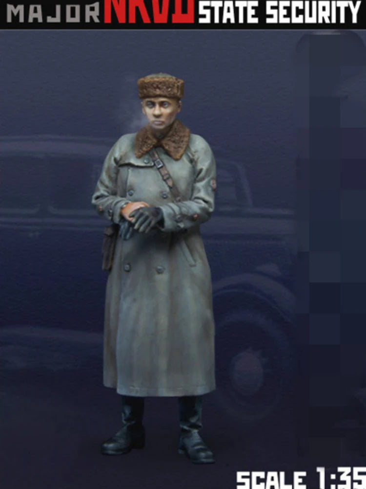 1/35 WWII Soviet NKVD Officer Winter Uniform, Resin Model Figure Kit, Unassembled and Unpainted