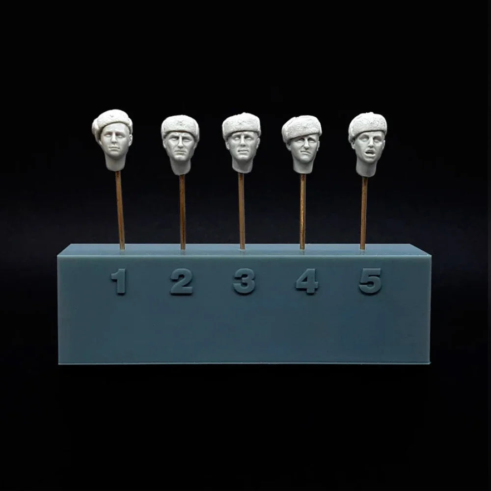 1/35 Cold War Soviet Ushanka Heads, 5 Figures, Resin Model Figure Kit, Unassembled and Unpainted