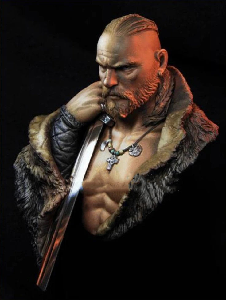 1/10 Viking Warrior with Fur Mantle and Axe, Resin Model Bust Kit, Fantasy Theme, Unassembled and Unpainted