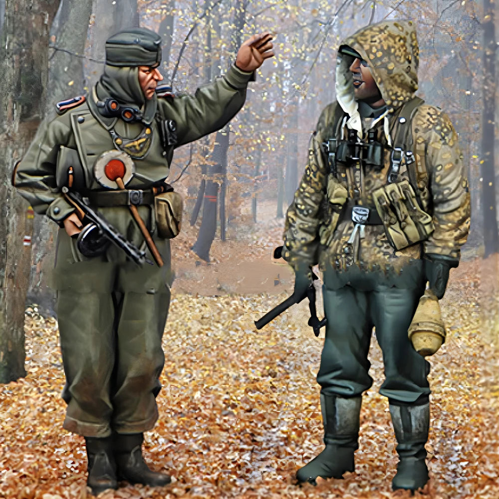 1/35 WWII German Officers and Grenadiers, 2 Figures, Resin Model Figure Kit, Unassembled and Unpainted