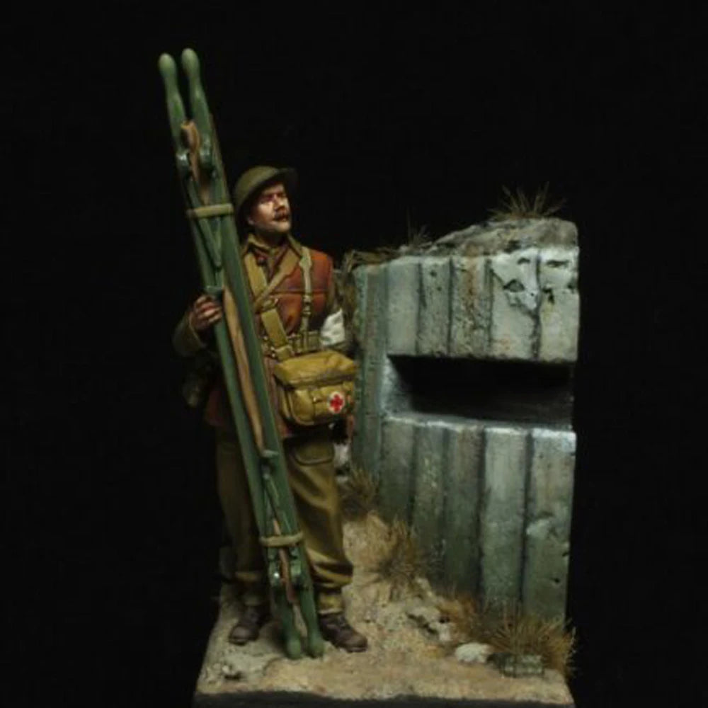 1/35 WWI Commonwealth Medical Corps Soldier, Resin Model Figure Kit, Unassembled and Unpainted