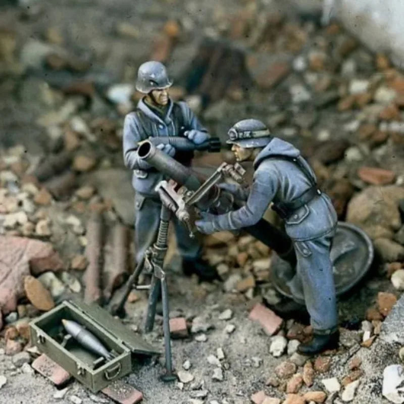 1/35 WWII German Mortar Team, 2 Figures, Resin Model Figure Kit, Unassembled and Unpainted