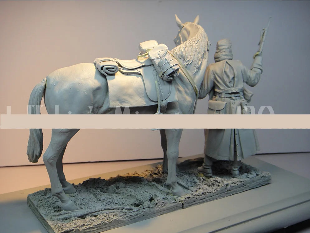 1/16 Napoleonic Mounted Cavalry, Resin Model Figure Kit, Unassembled and Unpainted