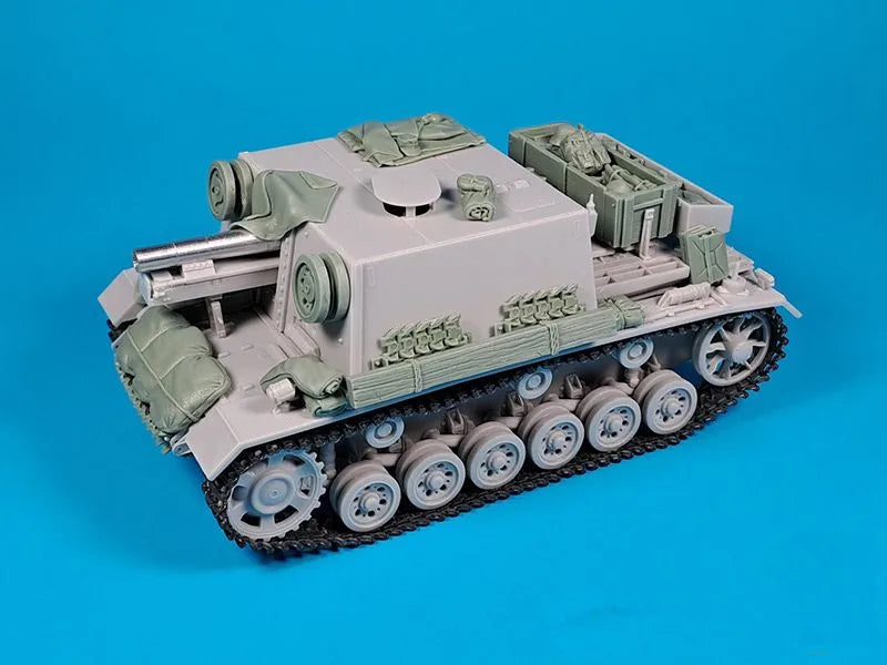 1/35 WWII Soviet T-34 Medium Tank, Resin Model Vehicle Kit, Unassembled and Unpainted