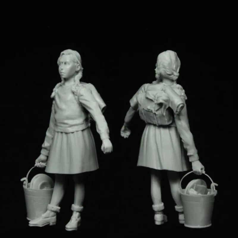 1/35 WWII European Refugee Girl, Resin Model Figure Kit, Unassembled and Unpainted