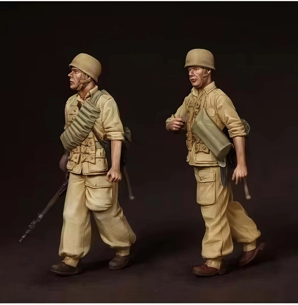 1/35 WWII British Tropical Infantry with Pith Helmets, 12 Figures, Resin Model Figure Kit, Unassembled and Unpainted
