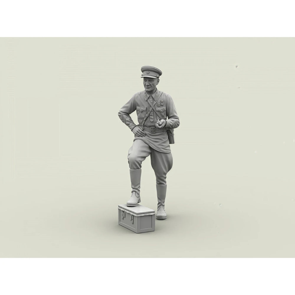 1/35 Cold War Soviet Red Army Colonel, Resin Model Figure Kit, Unassembled and Unpainted