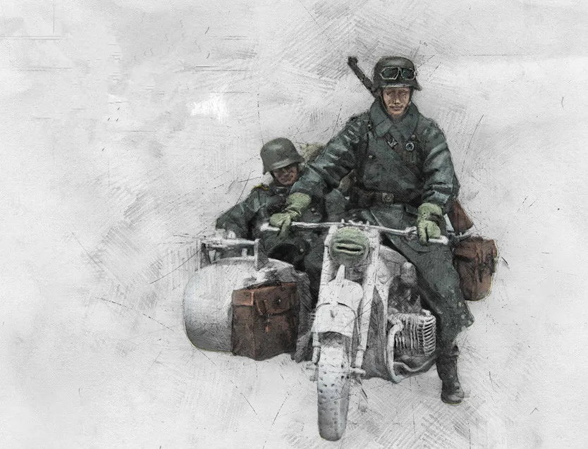 1/35 WWII Military Motorcycle Soldiers, 2 Figures, Resin Model Figure Kit, Unassembled and Unpainted
