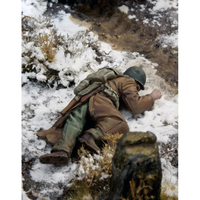 1/35 WWII American Wounded Soldiers, 2 Figures, Resin Model Figure Kit, Unassembled and Unpainted