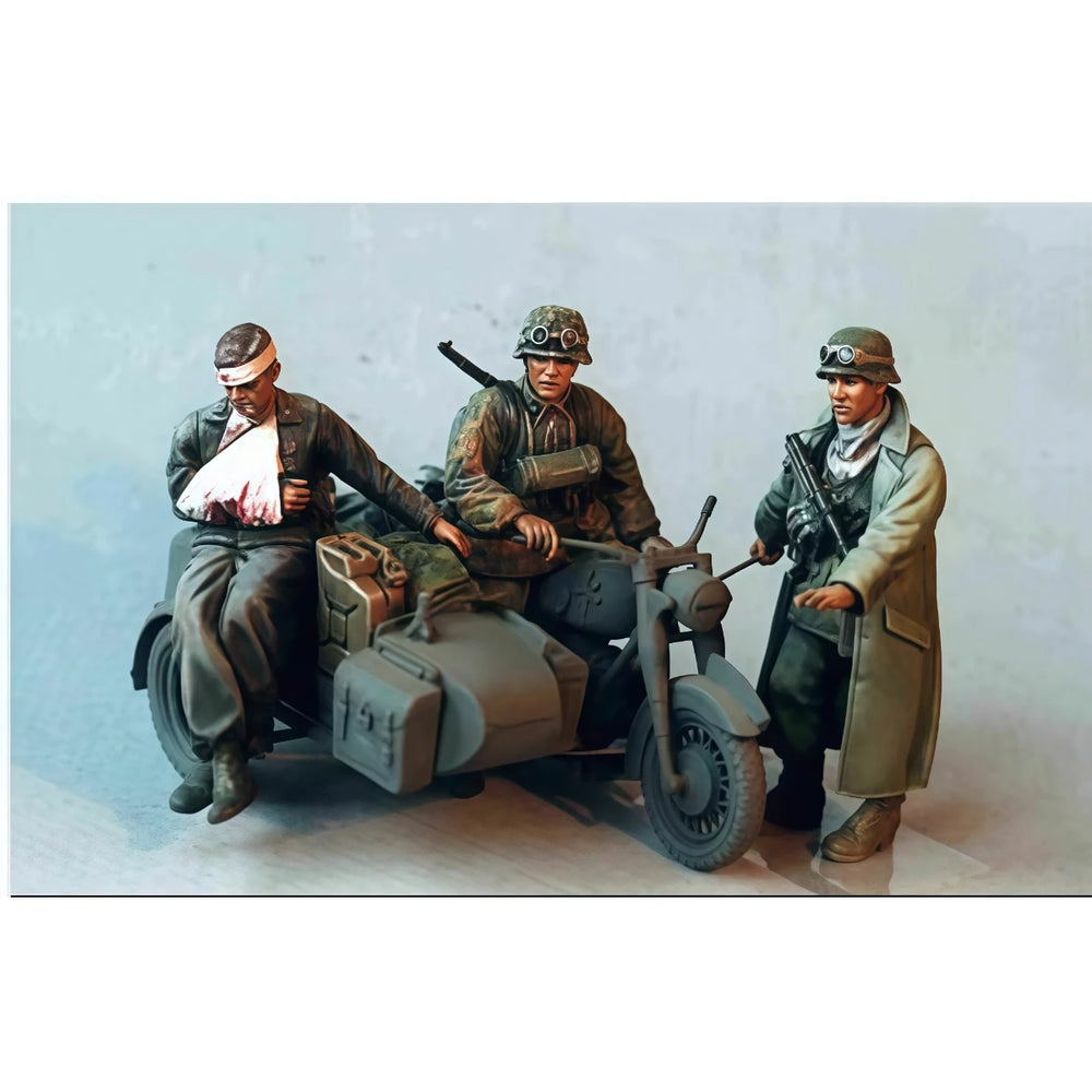 1/35 WWII German Motorcyclist with Sidecar, 3 Figures, Resin Model Figure Kit, Unassembled and Unpainted