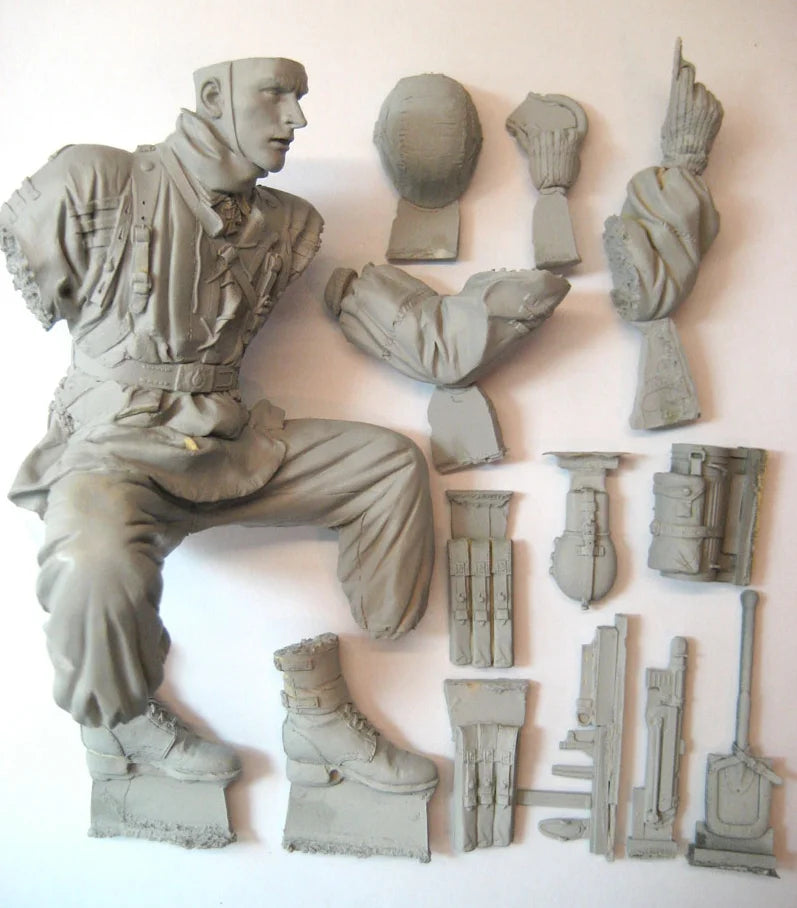 1/9 WWI Soldier, Resin Model Figure Kit, Unassembled and Unpainted