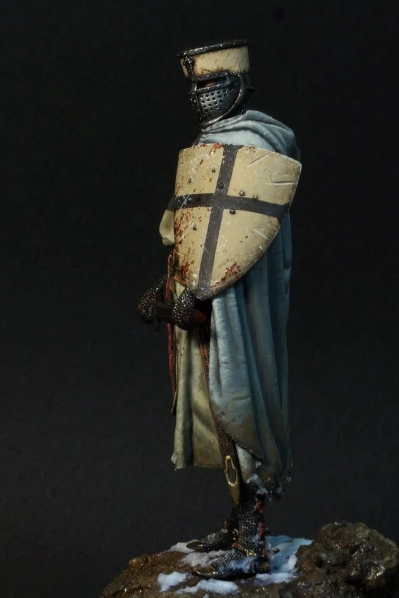 75mm Medieval Crusader Knight with Red Cross Surcoat, Resin Model Figure Kit, Unassembled and Unpainted