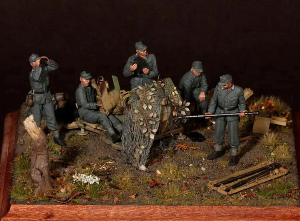 1/35 WWII German Artillery Crew, 5 Figures, Resin Model Figure Kit, Unassembled and Unpainted