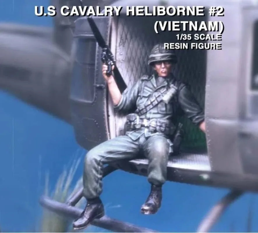 1/35 Vietnam War US Cavalry Soldier Rappelling, Resin Model Figure Kit, Unassembled and Unpainted