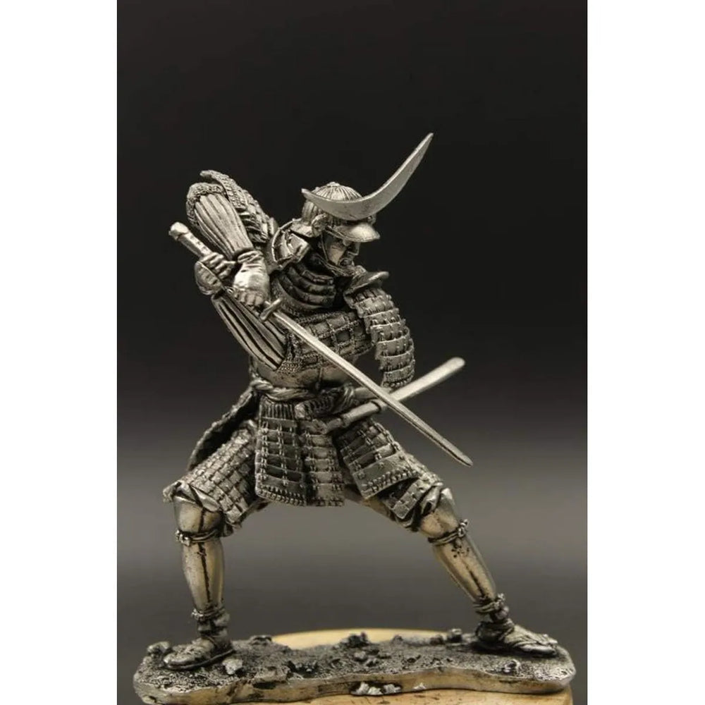 1/24 Ancient Samurai Warrior in Full Armor, Resin Model Figure Kit, Unassembled and Unpainted