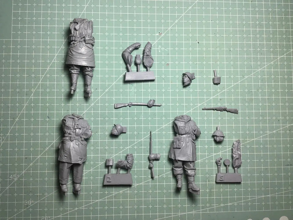 1/35 WWII German Soldiers Kharkov 1943, 6 Figures, Resin Model Figure Kit, Unassembled and Unpainted