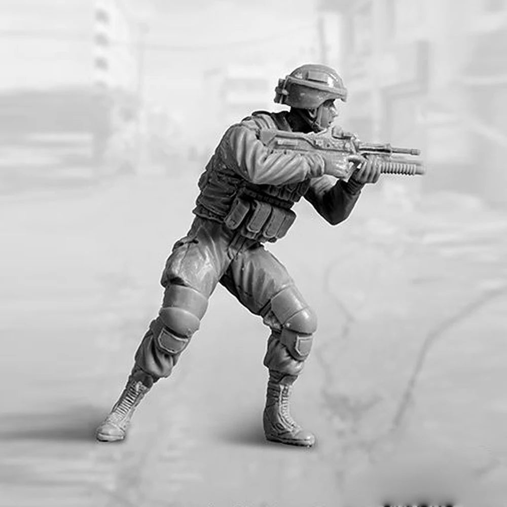 1/35 Modern Soldier in Tactical Gear, Resin Model Figure Kit, Unassembled and Unpainted