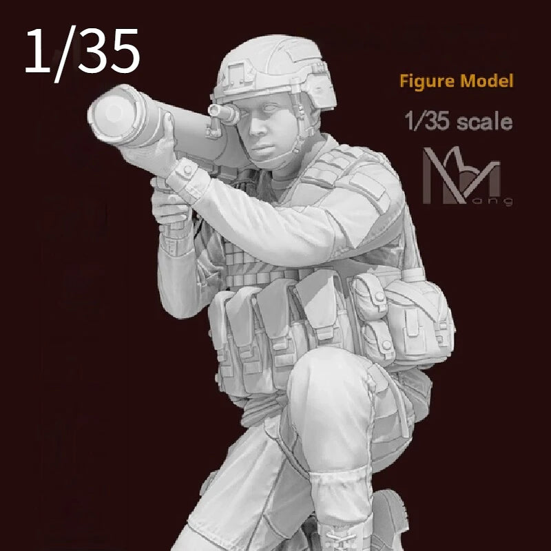 1/35 WWII Anti-Tank Gunner in Firing Pose, Resin Model Figure Kit, Unassembled and Unpainted