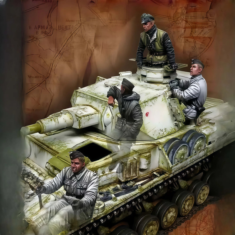 1/35 WWII Soviet T-34 Tank Crew in Winter Uniforms, 4 Figures, Resin Model Figure Kit, Unassembled and Unpainted