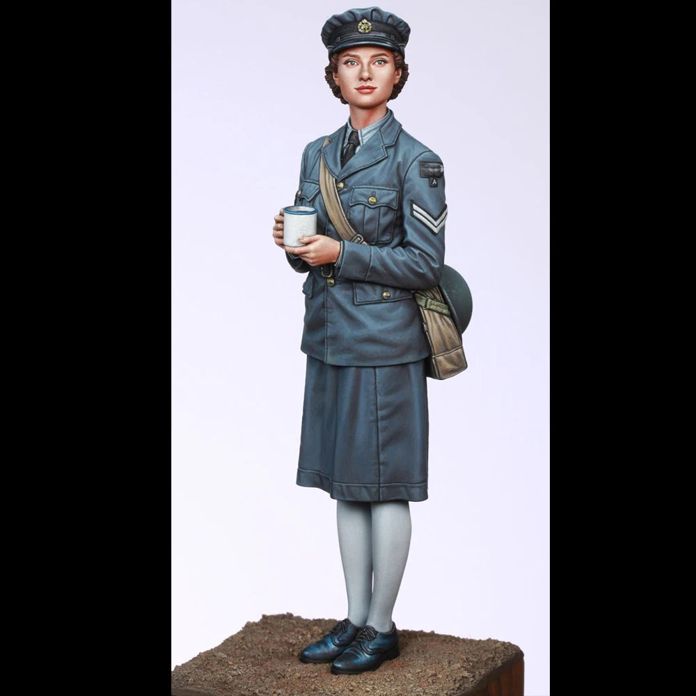 1/35 WWII British WAAF Officer, Resin Model Figure Kit, Unassembled and Unpainted