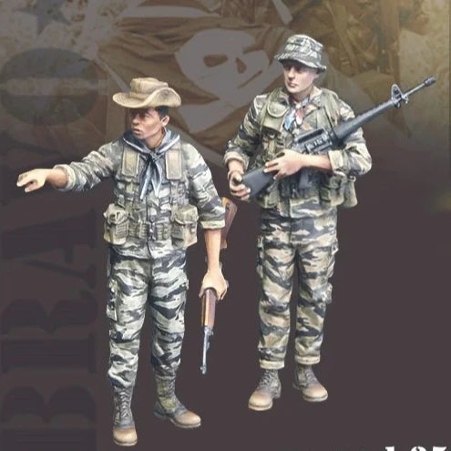 1/35 WWII German Officer in Dress Uniform, Resin Model Figure Kit, Unassembled and Unpainted